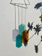 Mobile mit geometrischem Glas